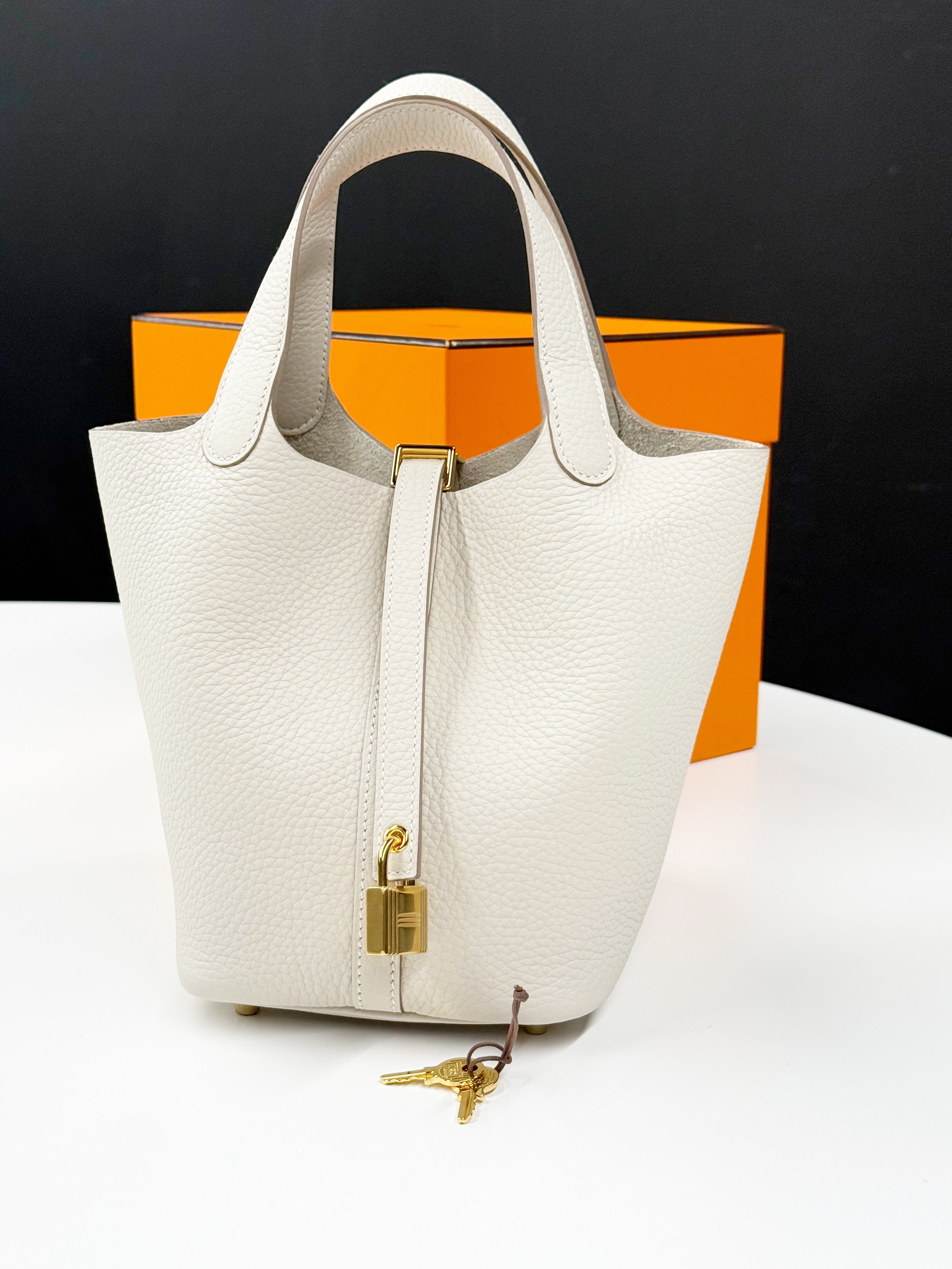 Hermès Picotin Lock PM Bag in White Clemence Leather (Full Set, New Condition)