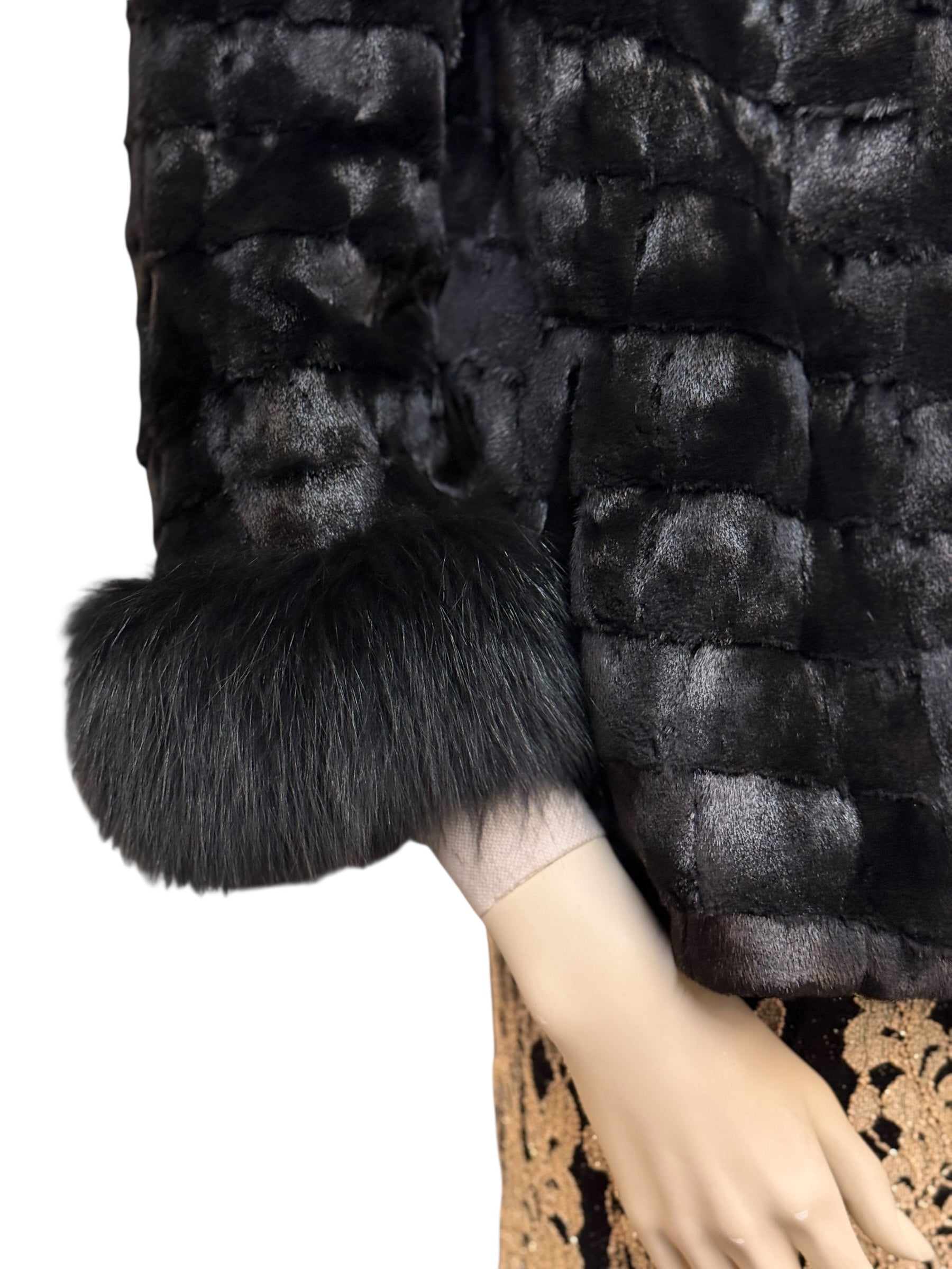 Møller Black Fur Jacket - S