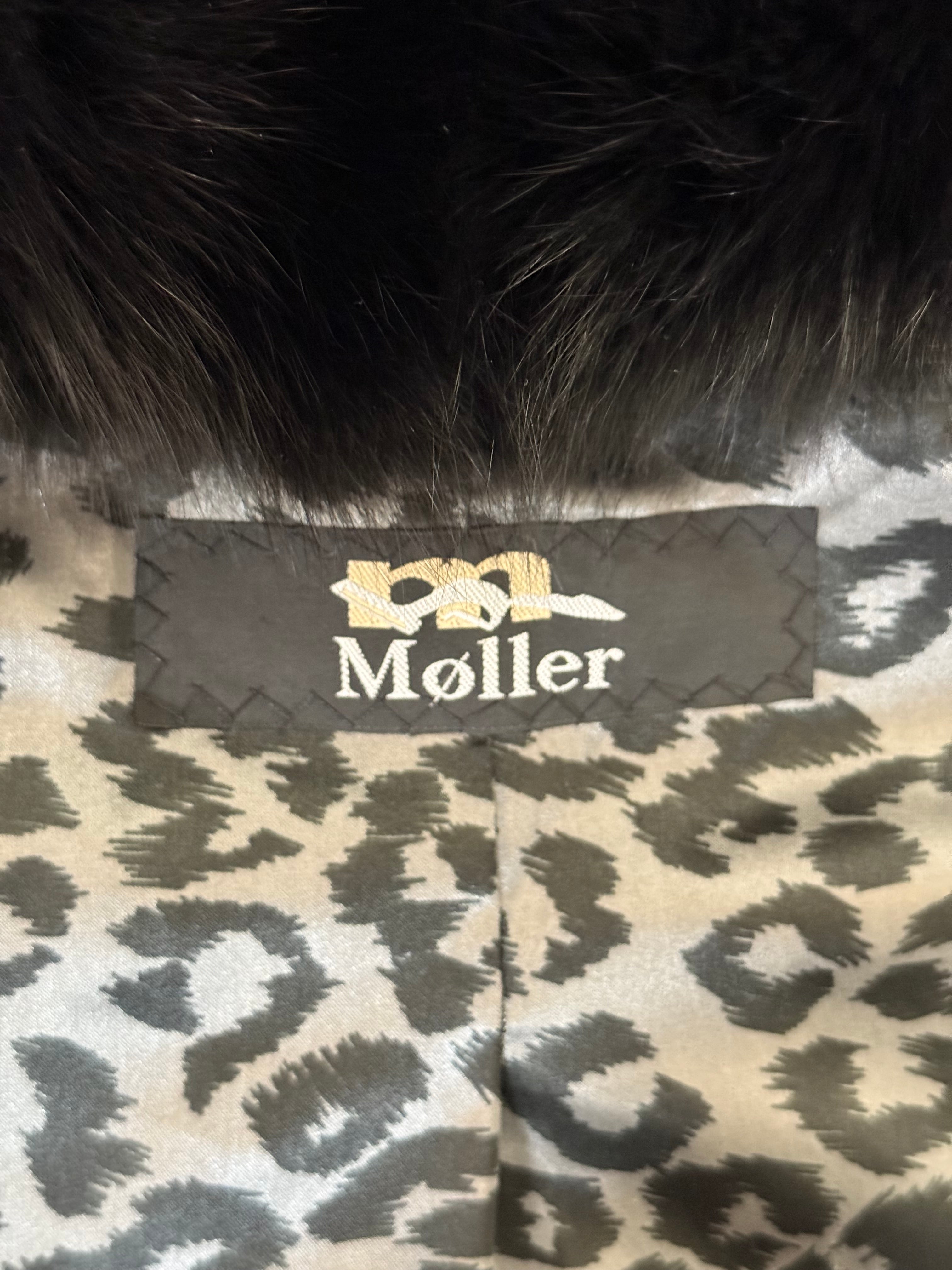 Møller Black Fur Jacket - S