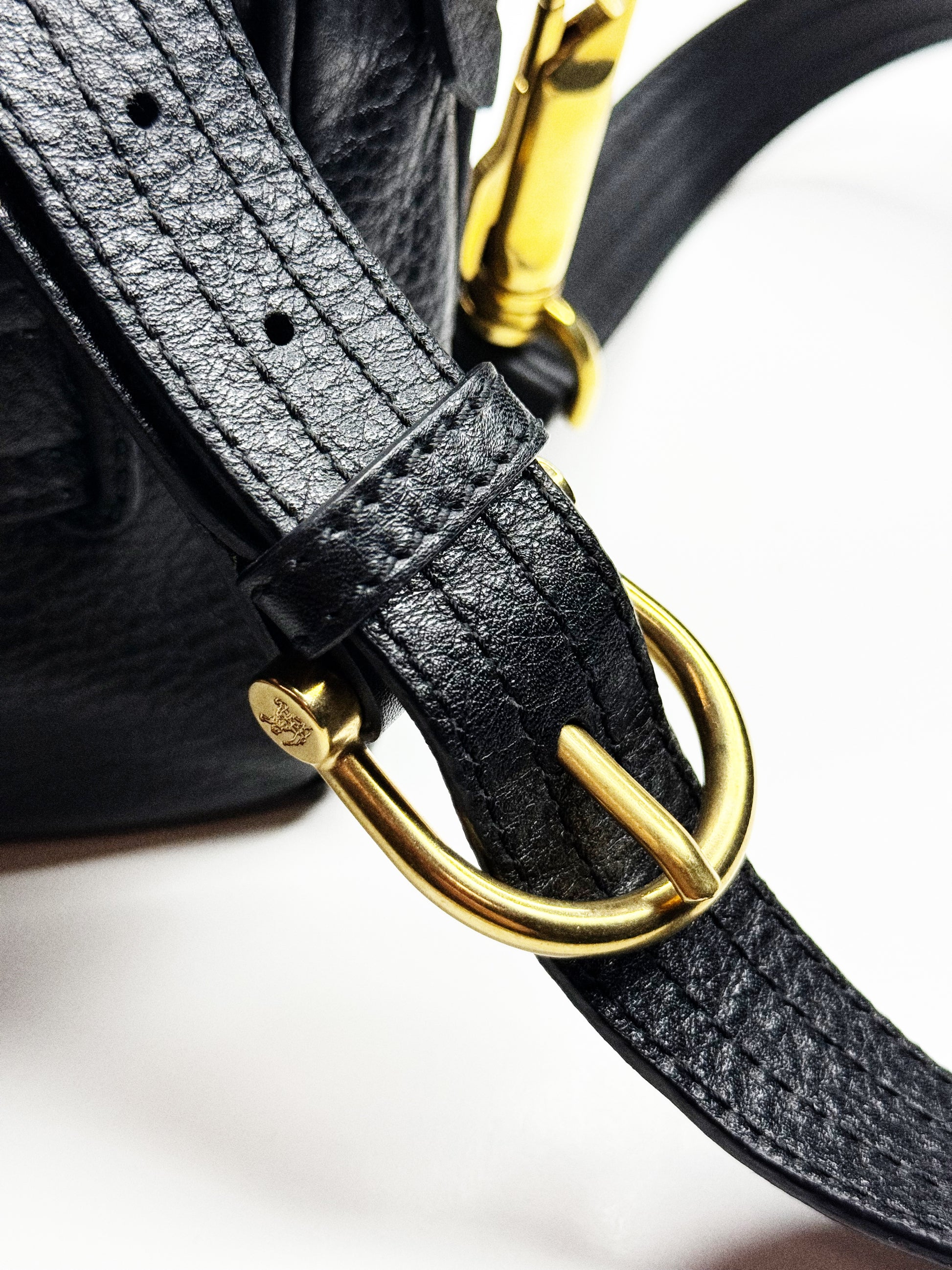 BURBERRY BLACK LEATHER BELT BAG
