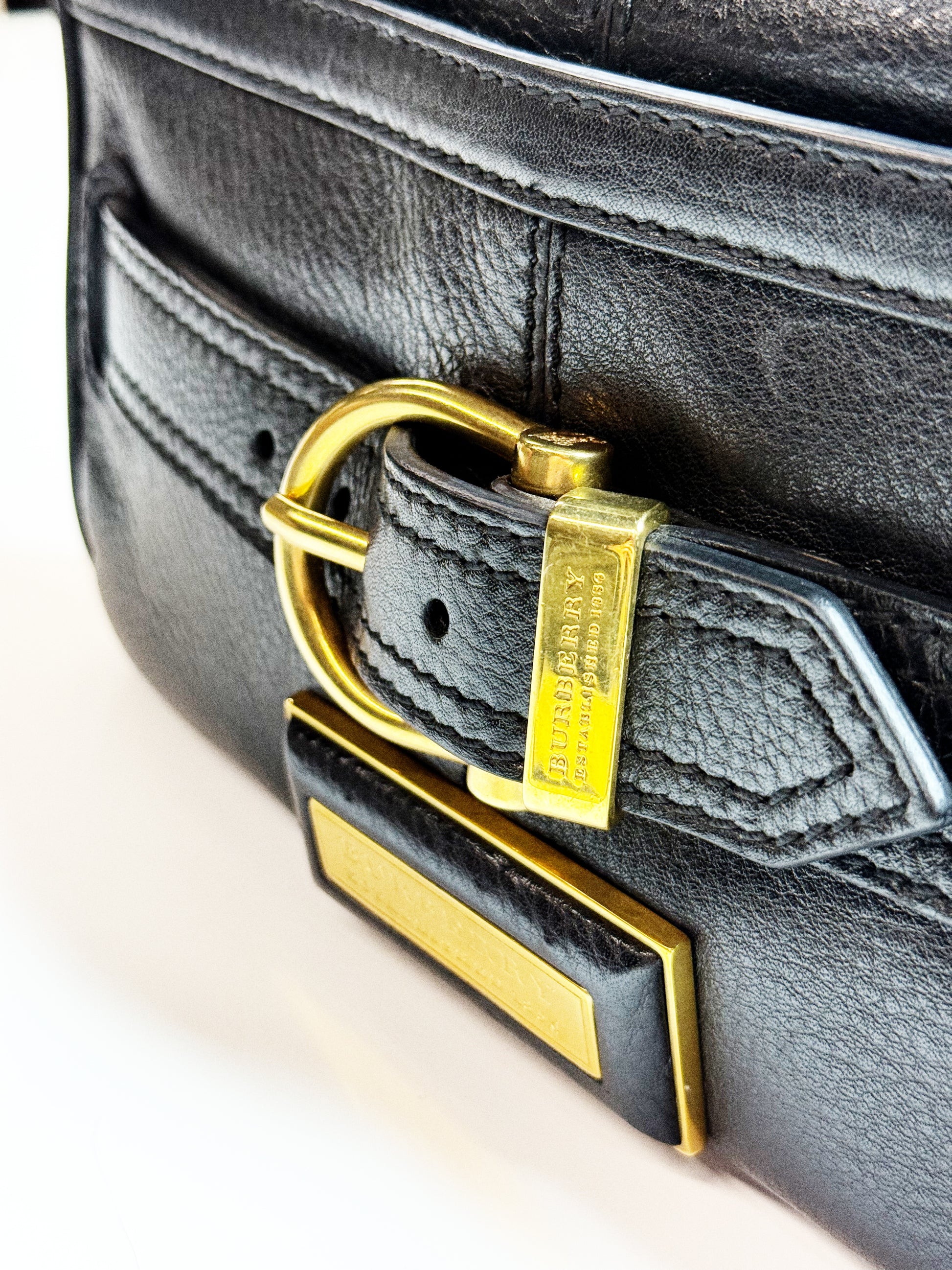 BURBERRY BLACK LEATHER BELT BAG