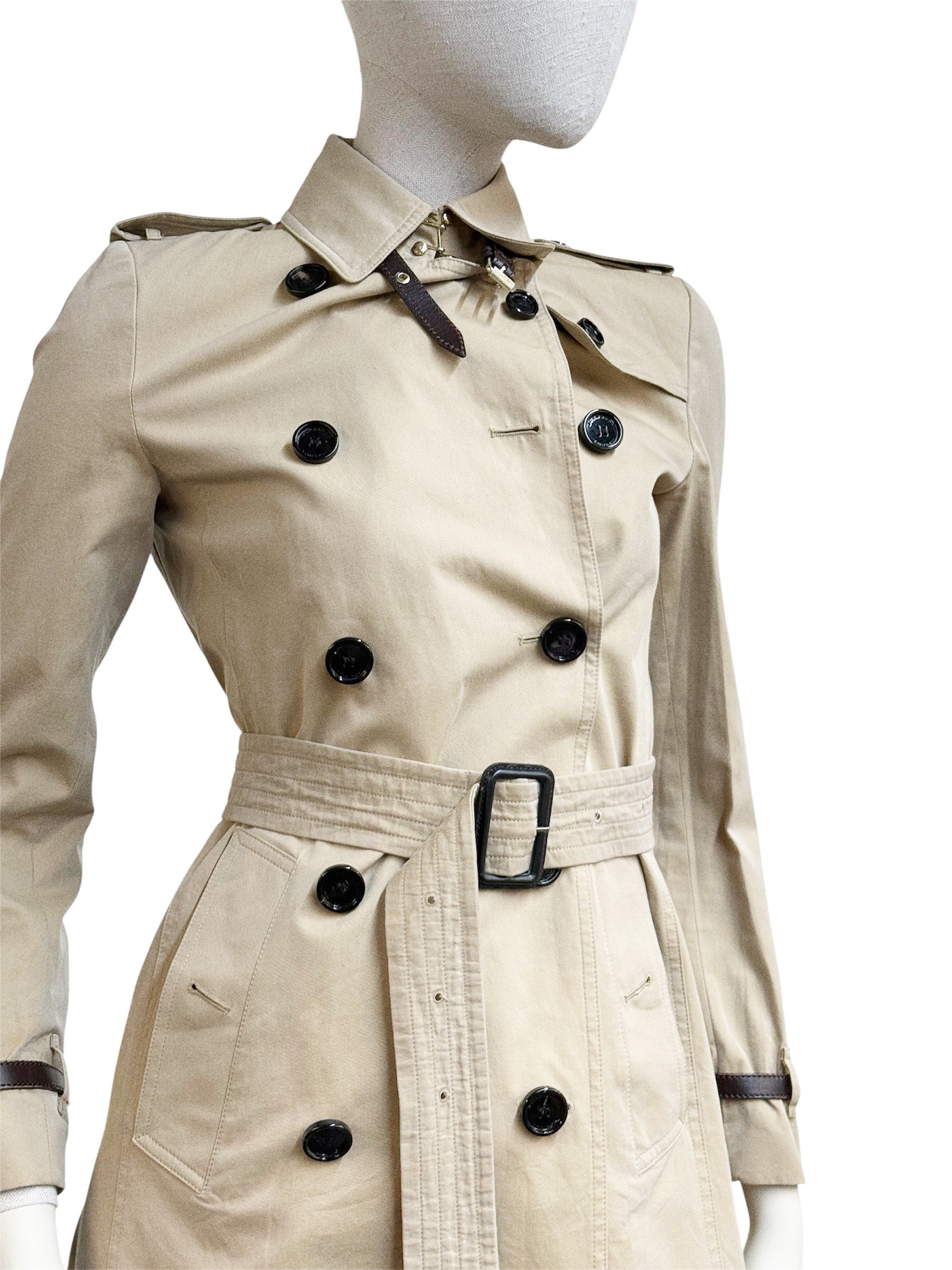 BURBERRY PRORSUM 
LONDON SHORT TRENCH COAT