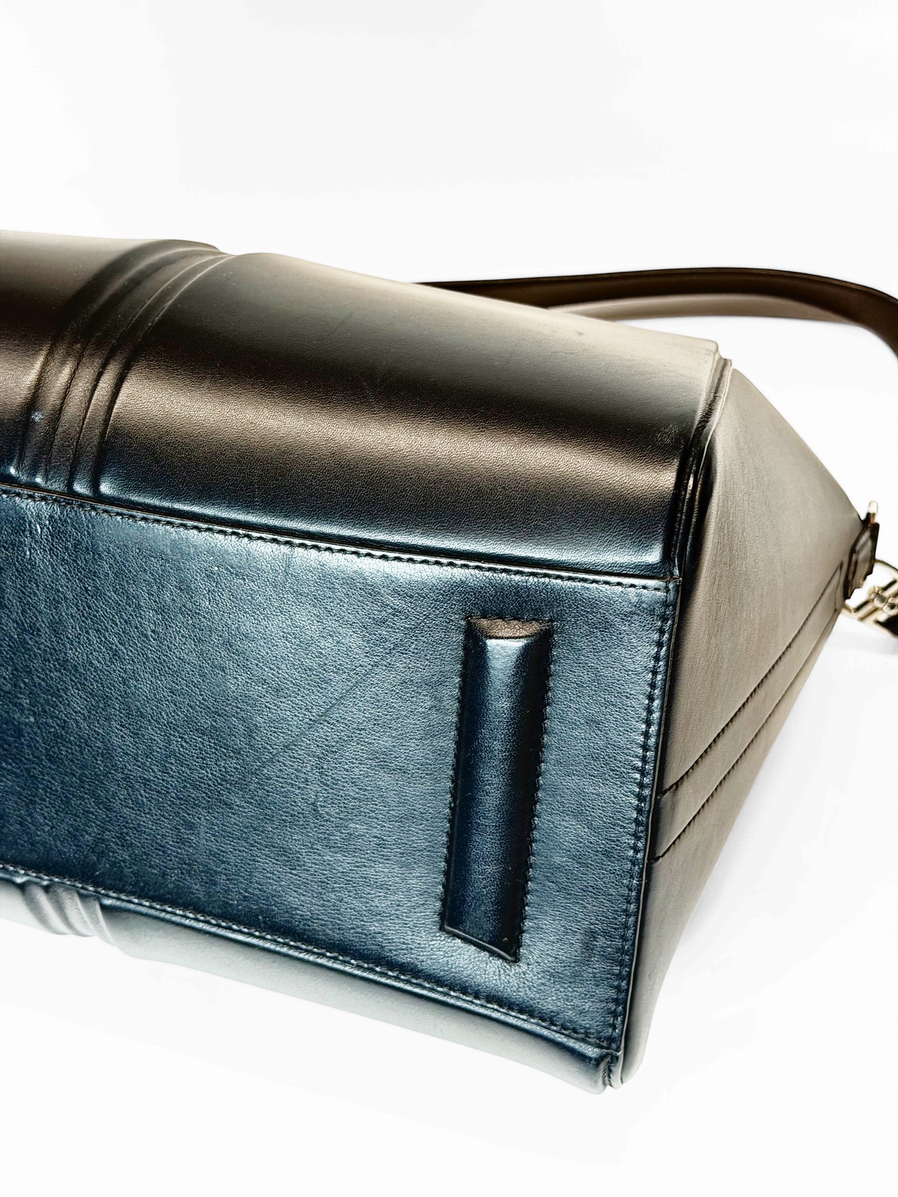 GIVENCHY Antigona Medium Black Smooth Leather Top Handle Bag