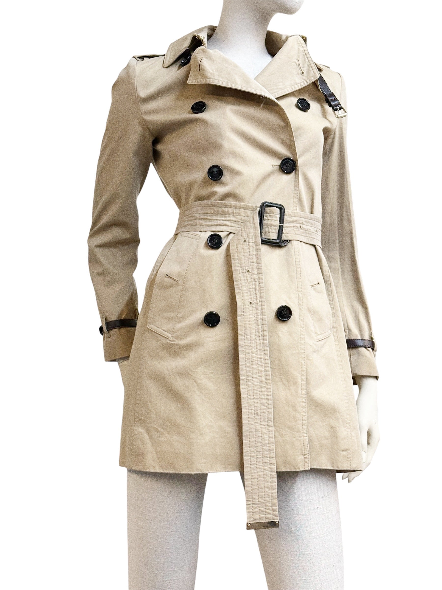 BURBERRY LONDON SHORT TRENCH COAT