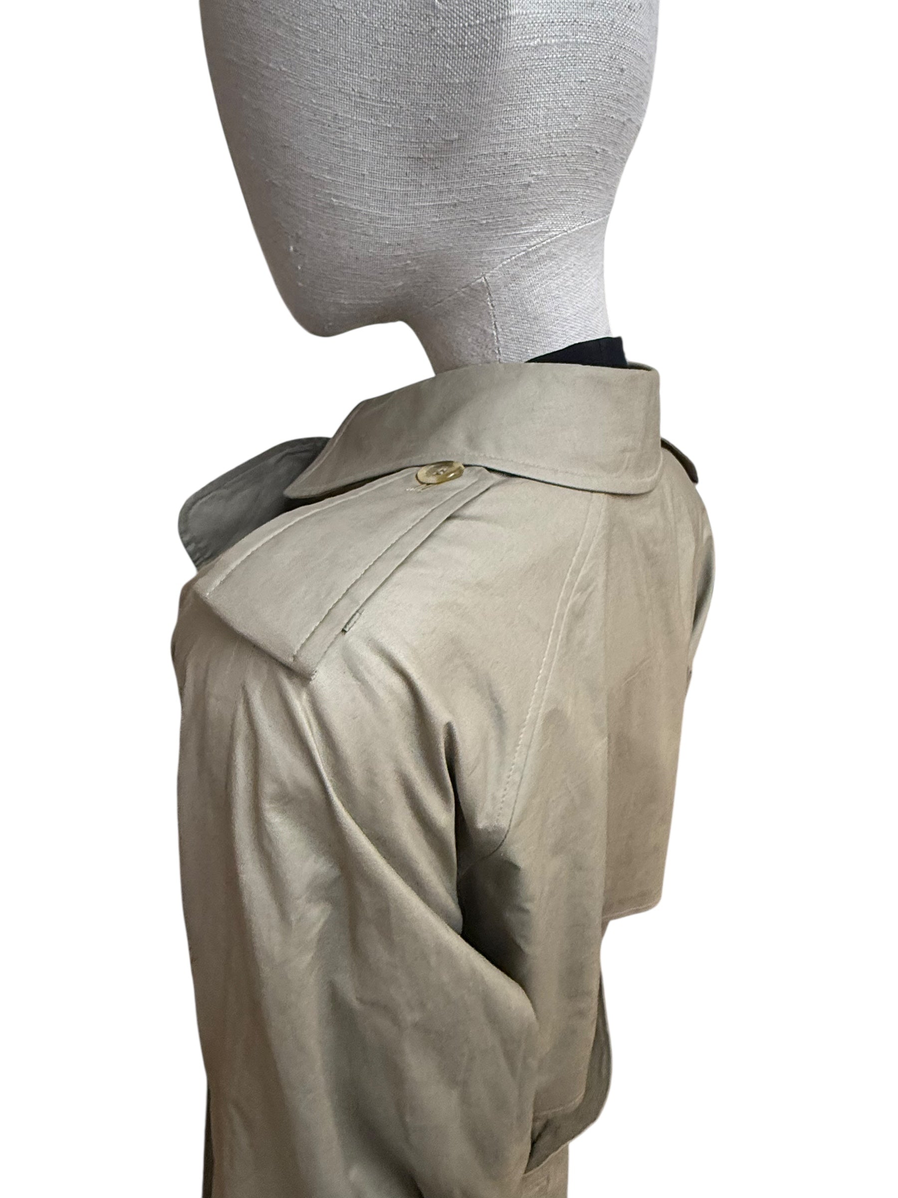 Burberry’s Vintage Trench Coat - M