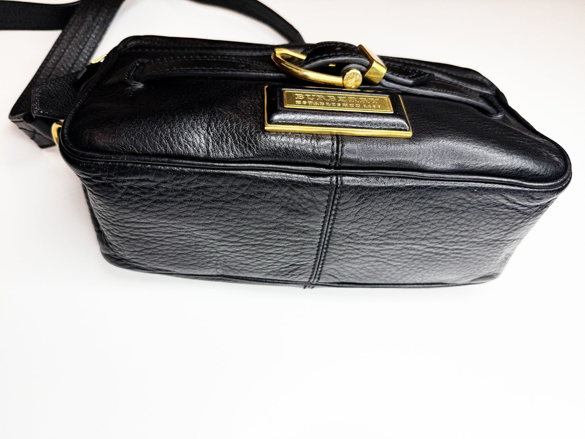 BURBERRY BLACK LEATHER BELT BAG