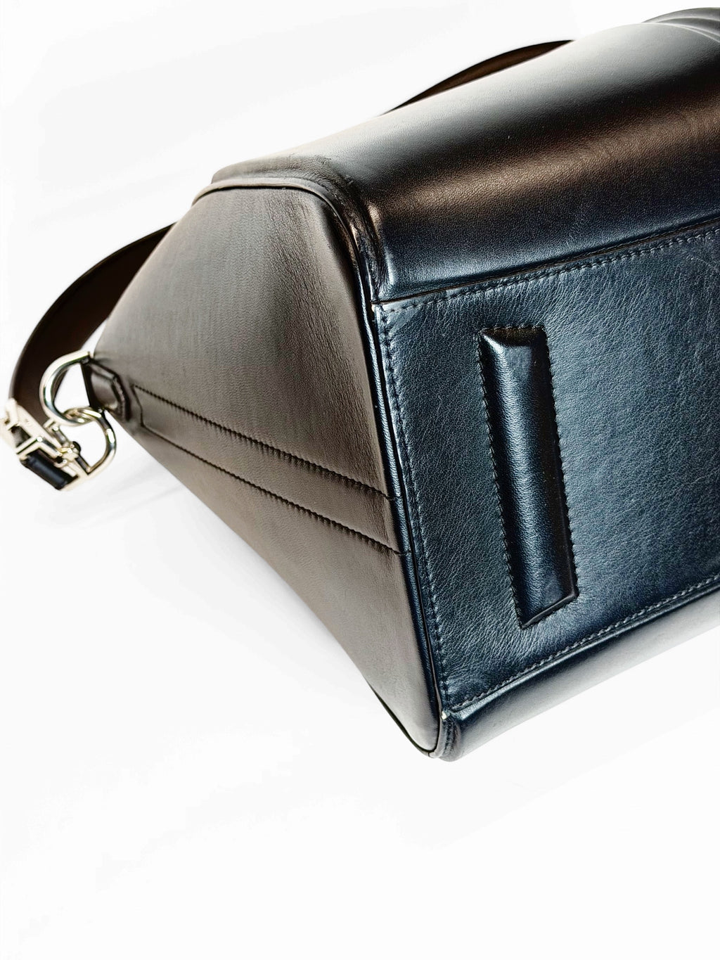 GIVENCHY Antigona Medium Black Smooth Leather Top Handle Bag