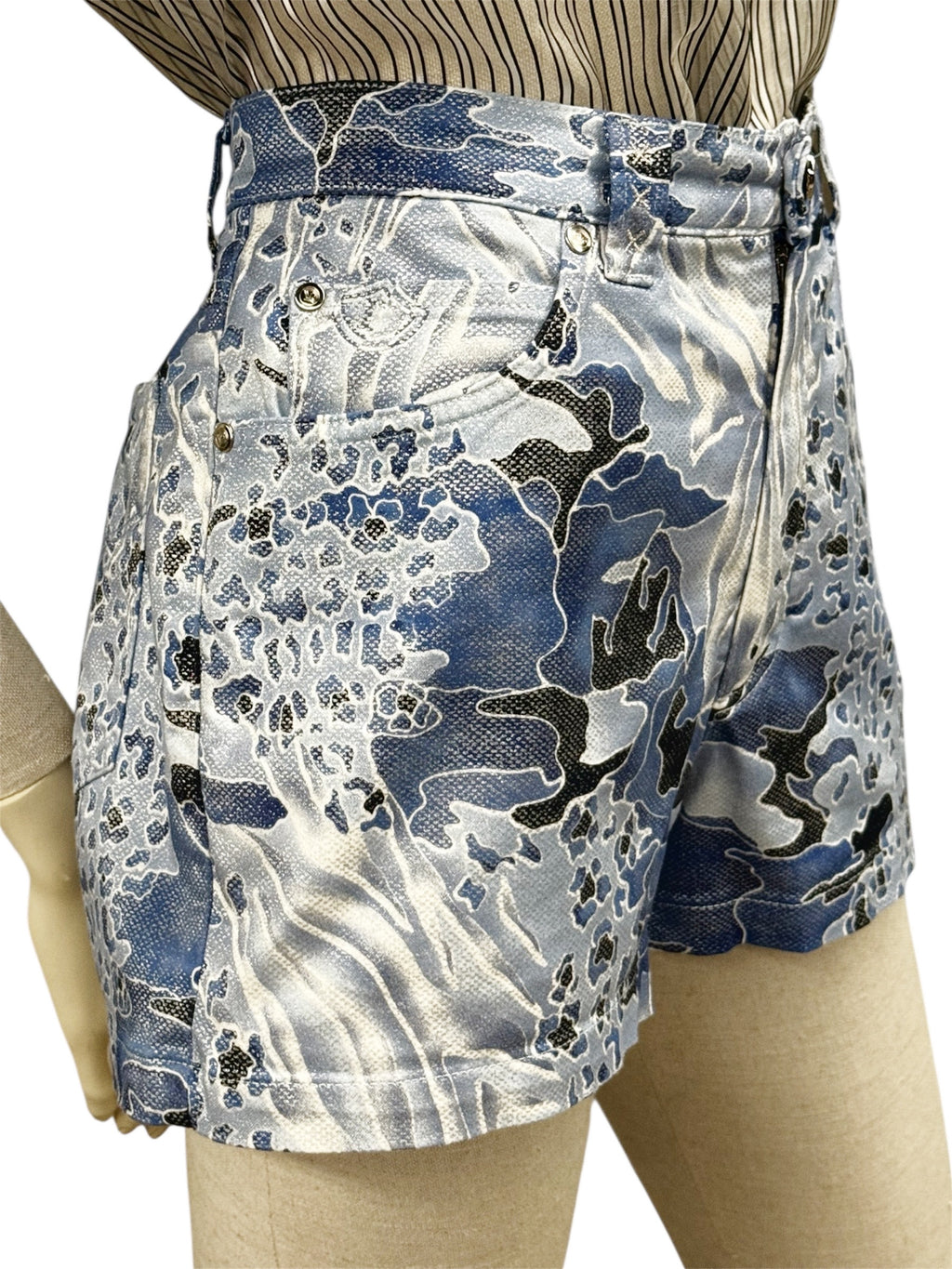 Dismero Metallic Floral Jacquard Shorts