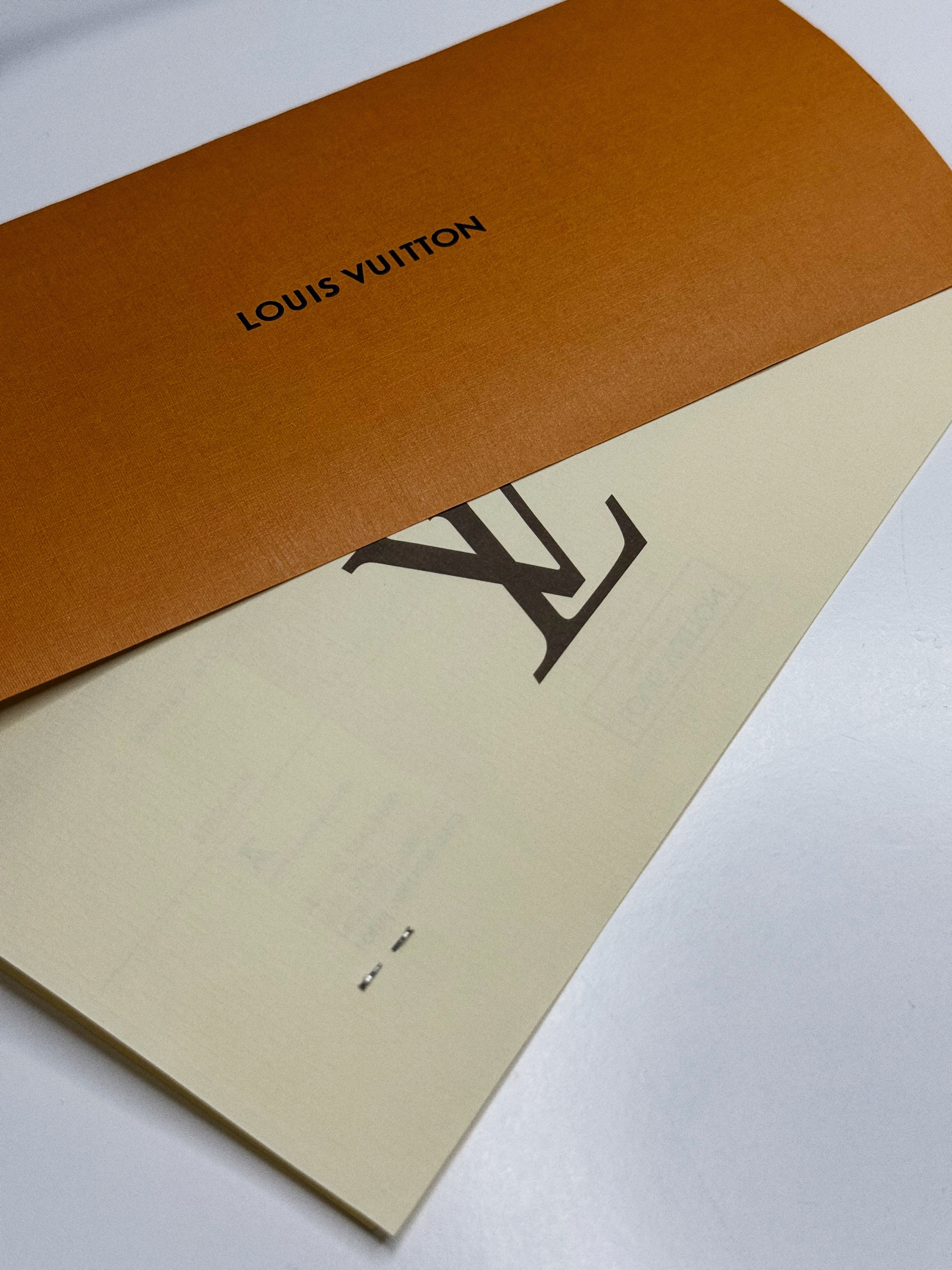 LOUIS VUITTON 
Monogram Flower Tote Black