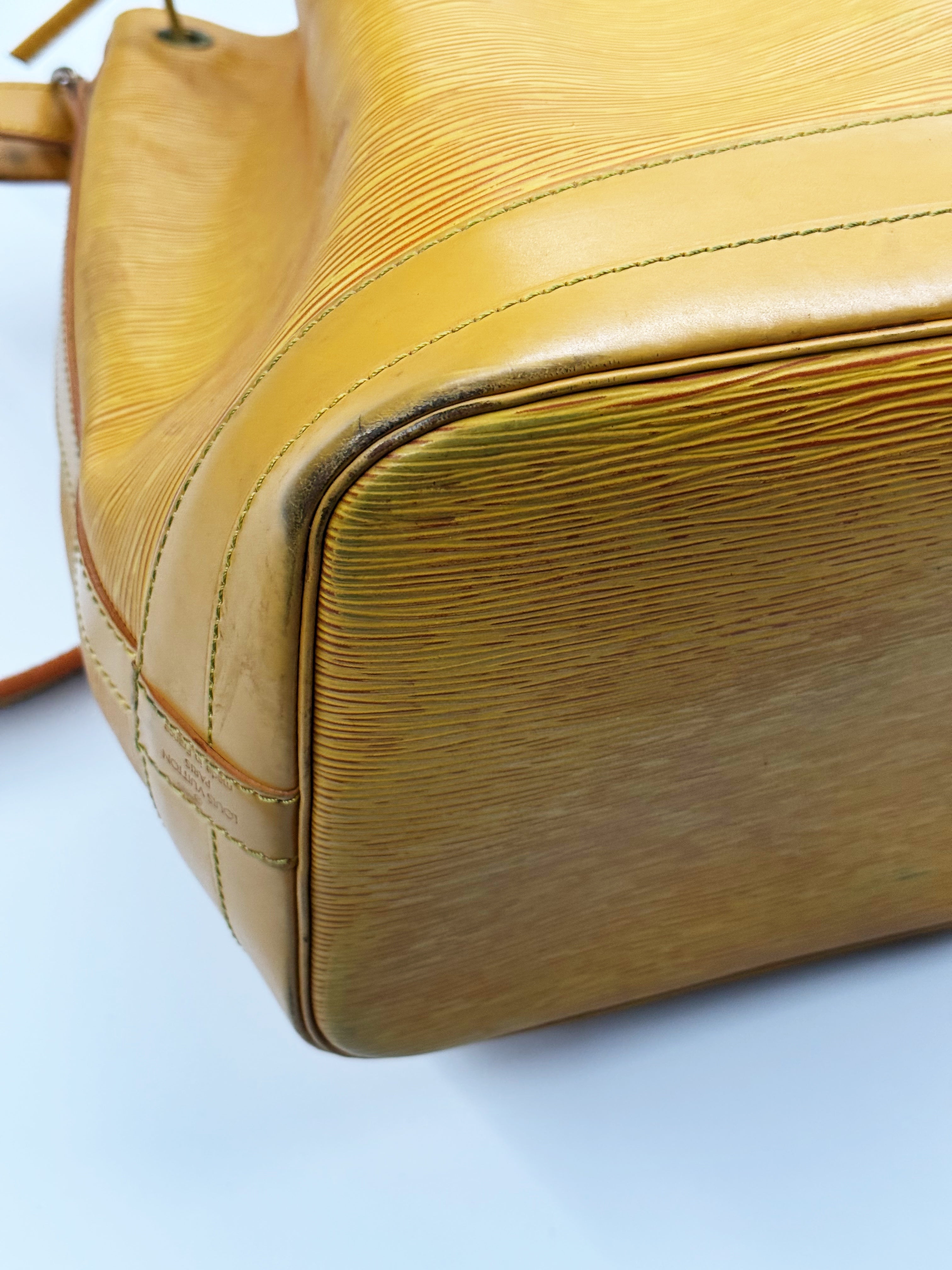 Louis Vuitton Noé Epi Leather Bucket Bag