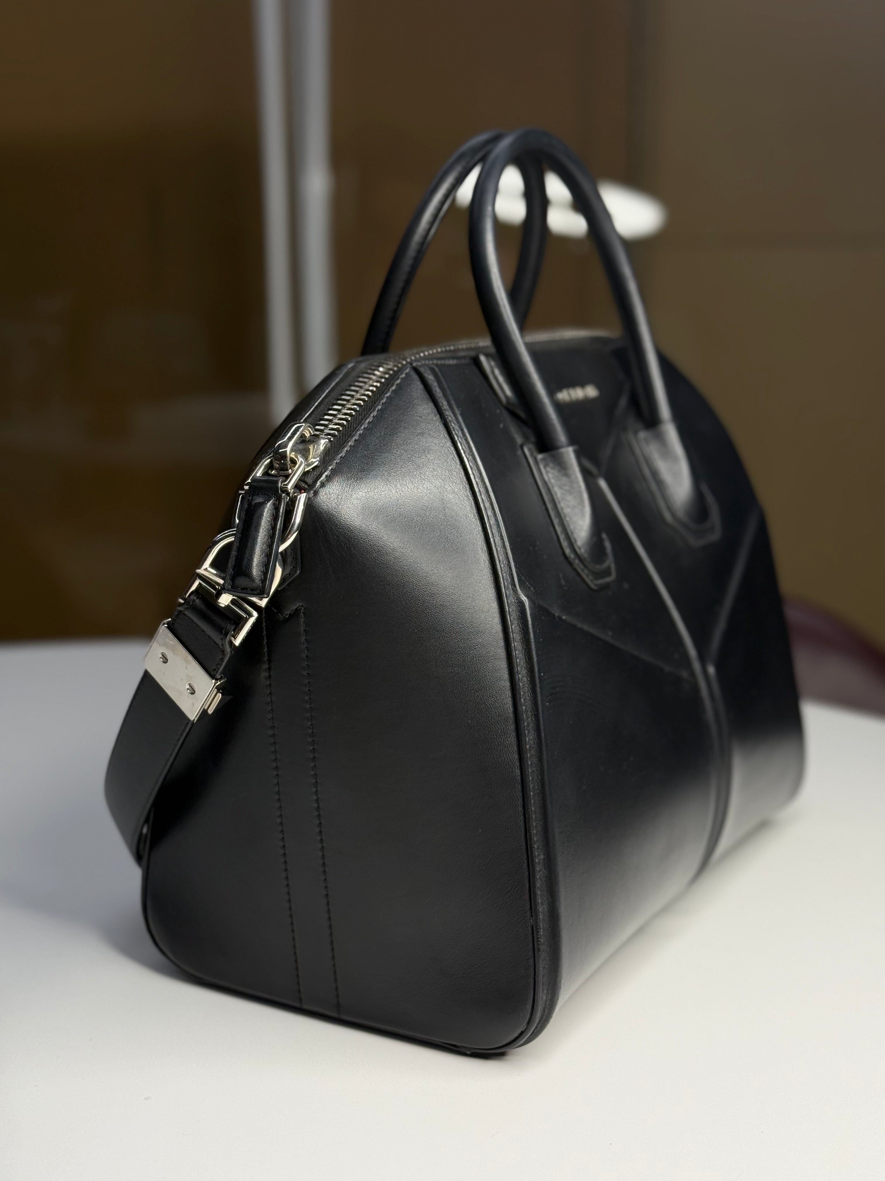 Givenchy Antigona Medium Bag – Black