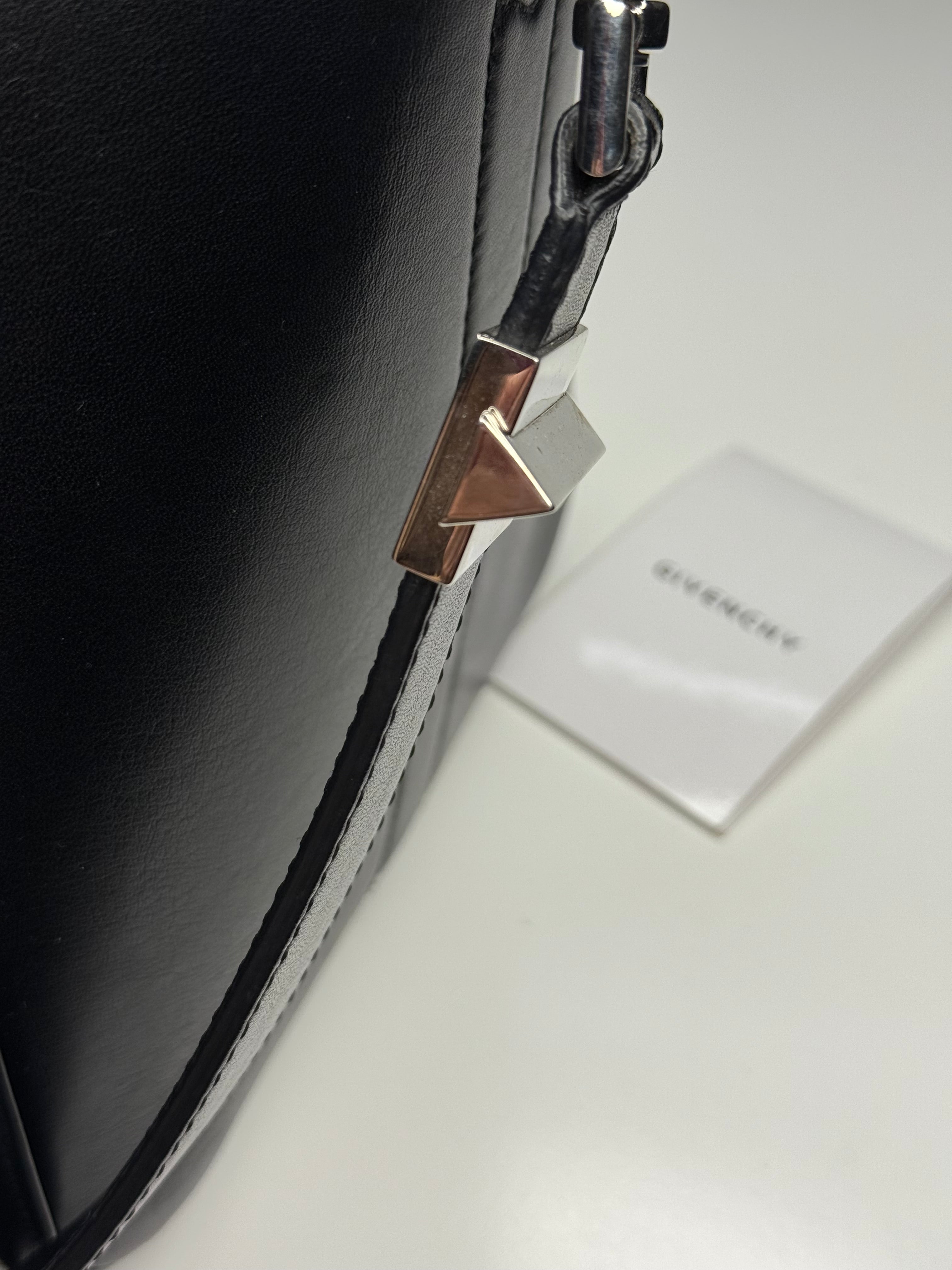 Givenchy Antigona Medium Bag – Black