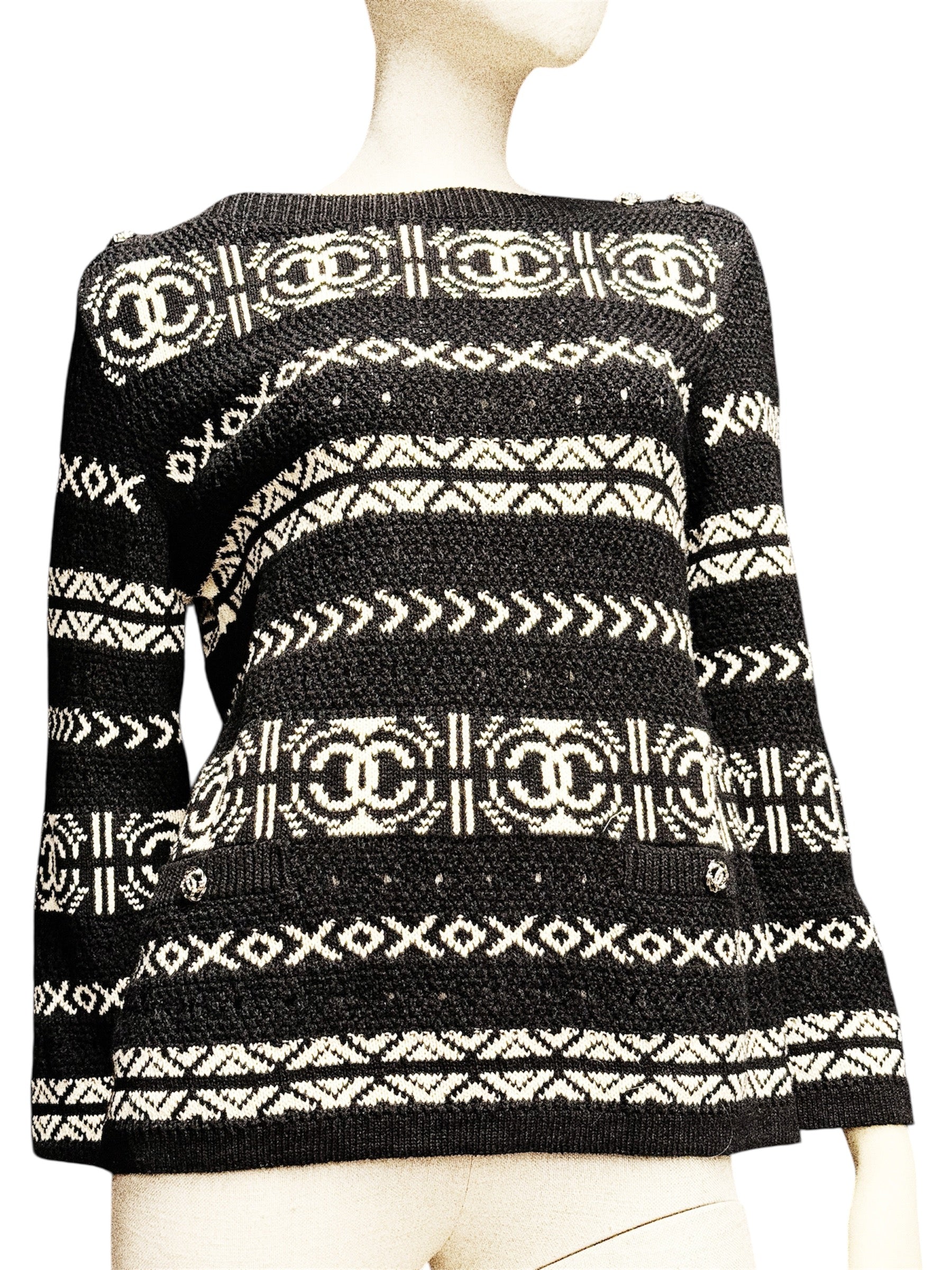 Chanel Logo Knit Sweater – Spring/Summer 2020 Collection