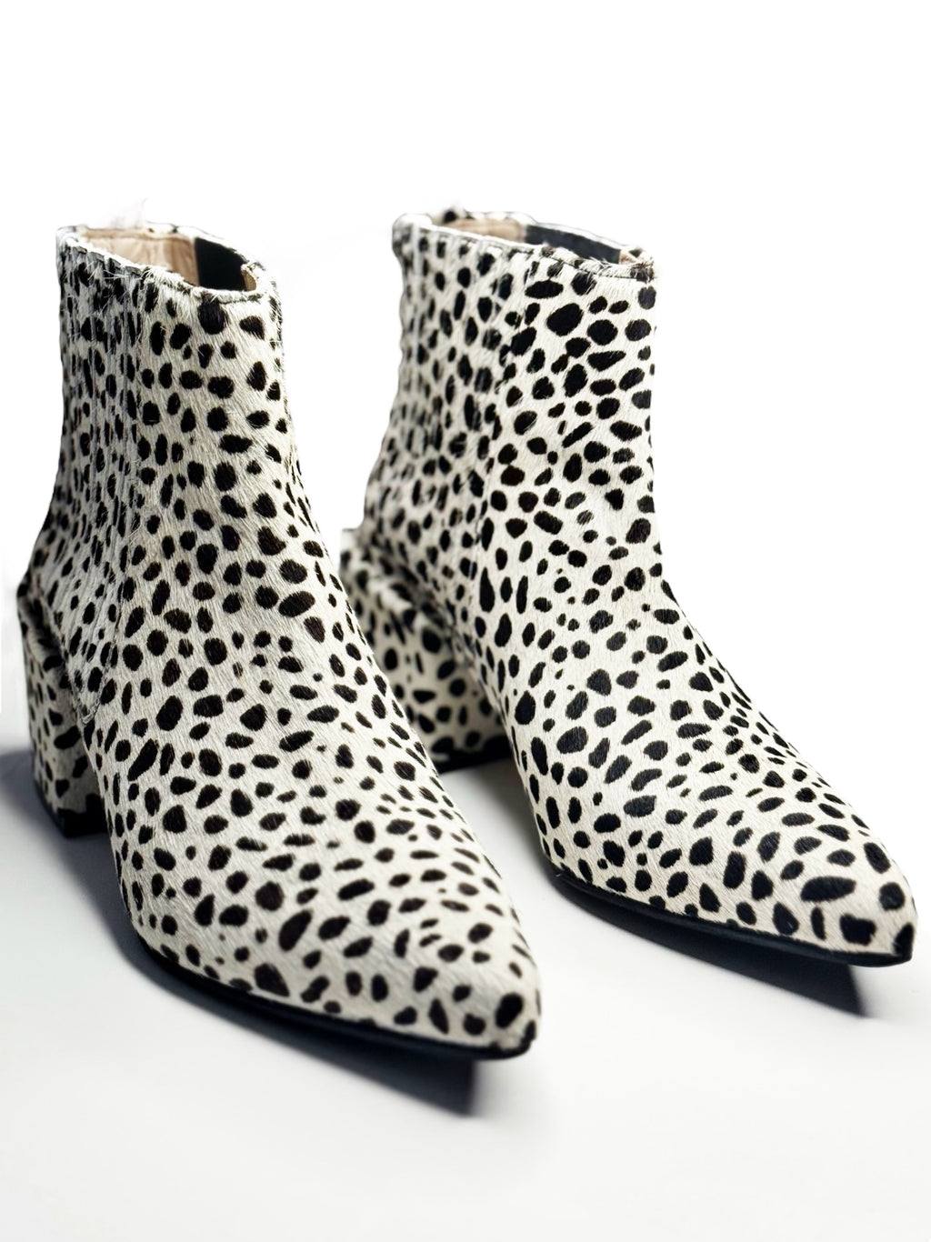 SINCE OSLO Dalmatian Pony Hair Ankle Boots - 36