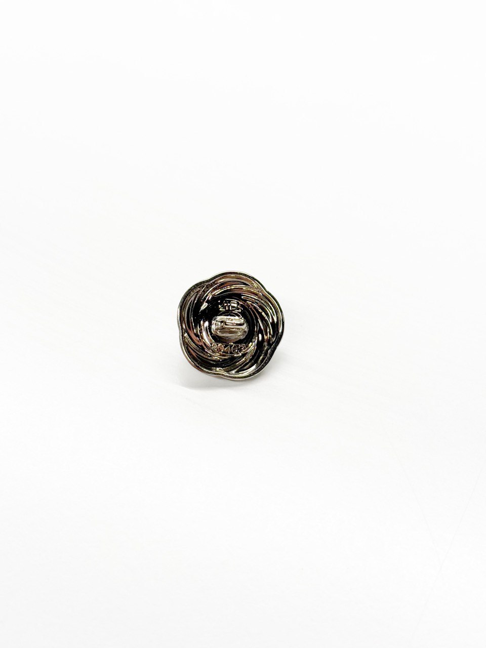 Luca button silver