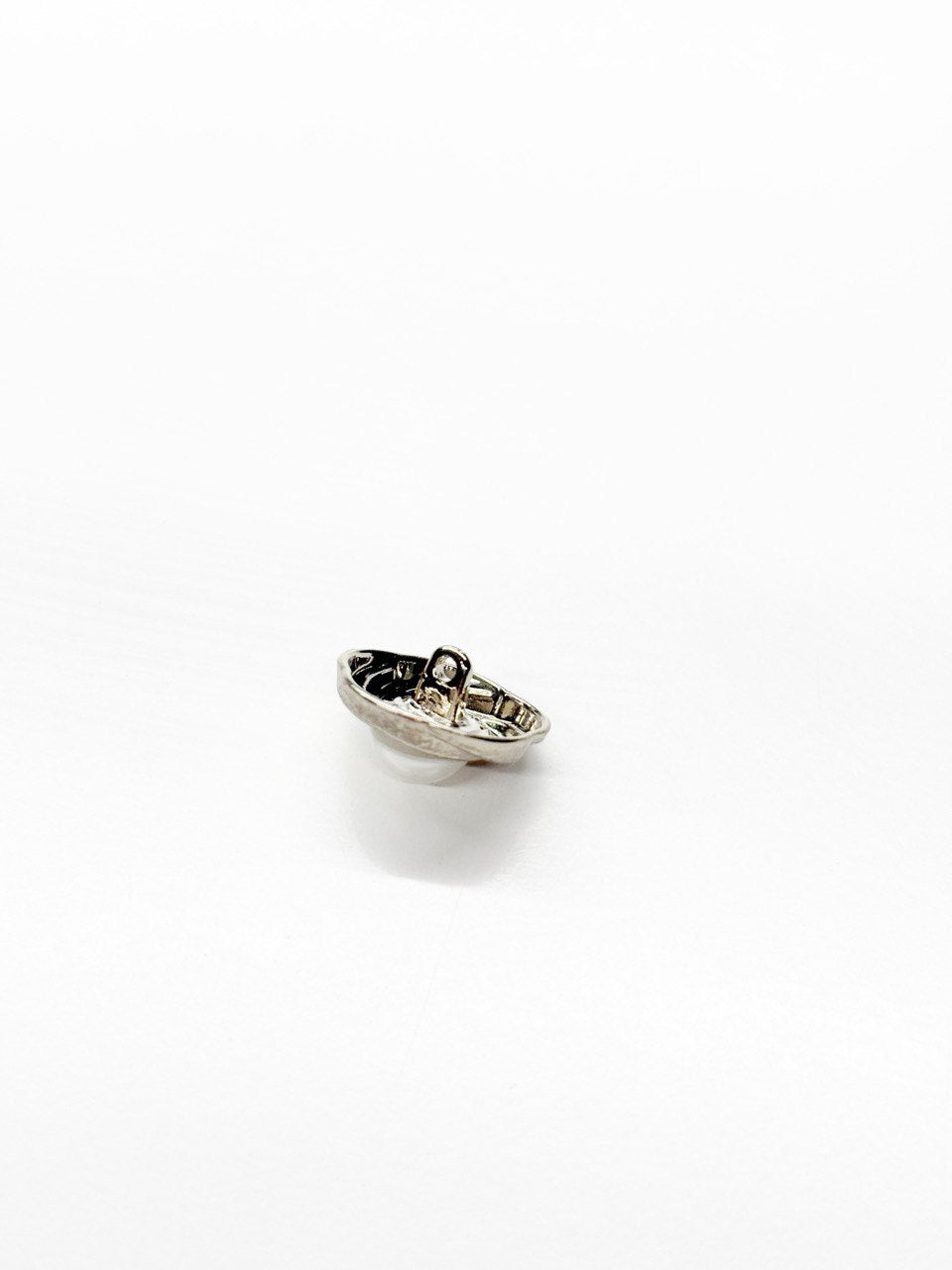 Luca button silver