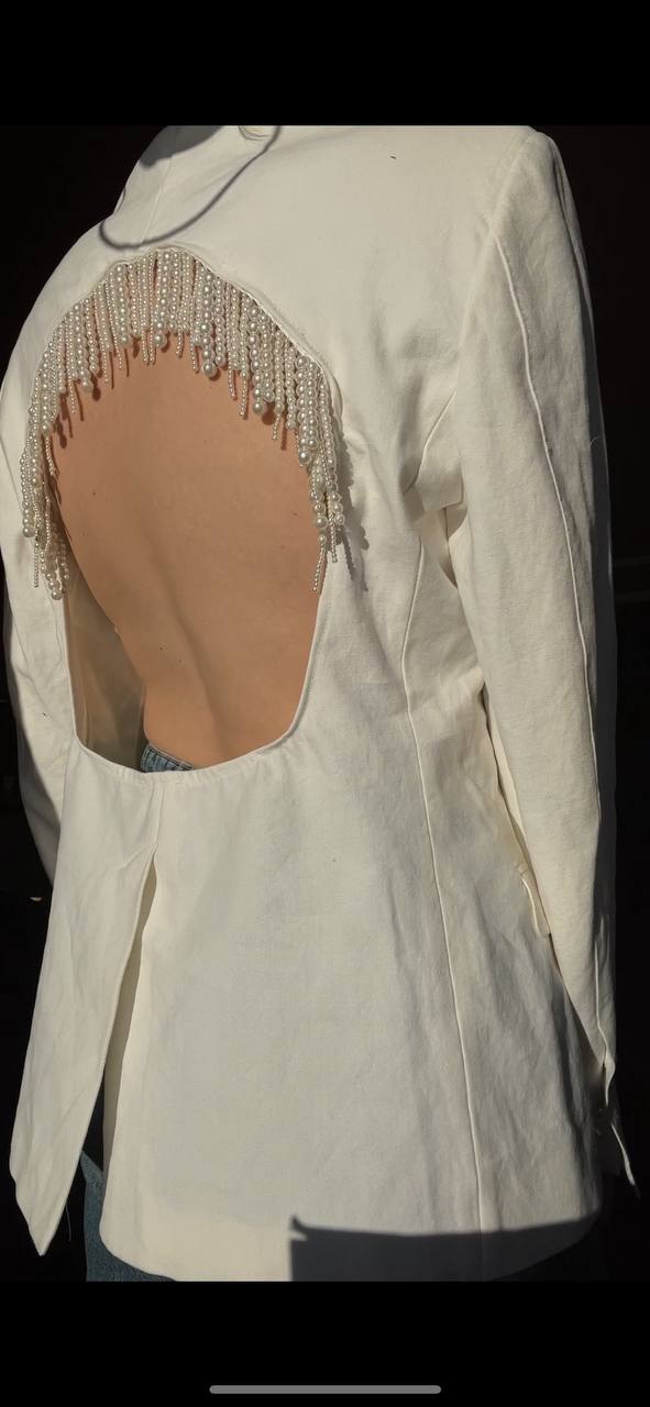 Redesigned jacket white