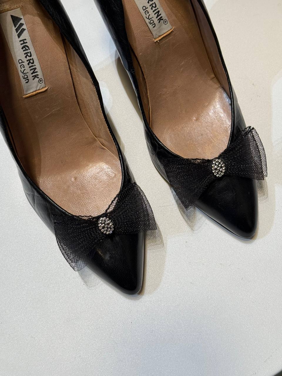 Harzink Black Patent Leather Bow Heels