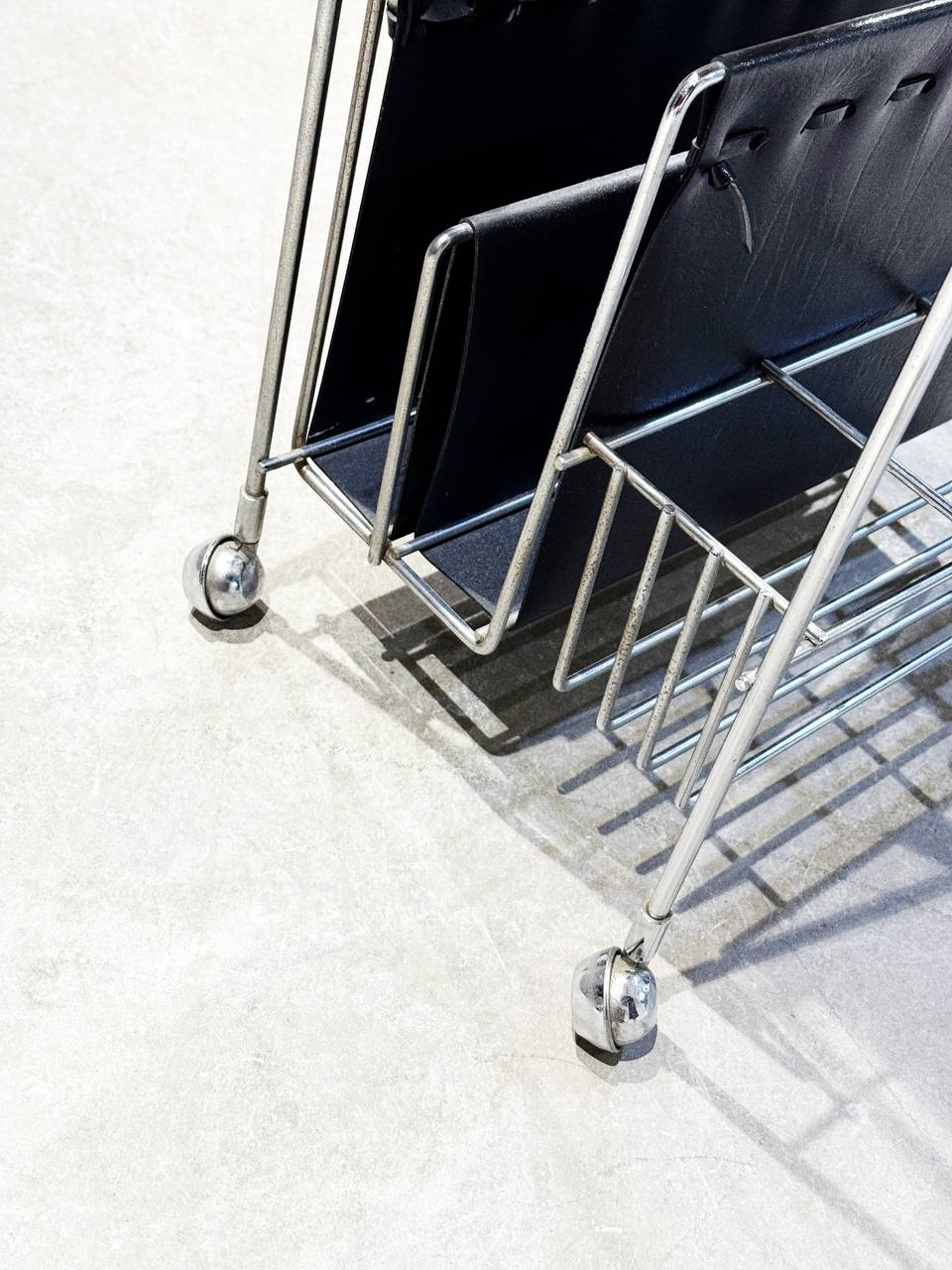 Vintage Rolling Magazine Rack with Wood Top – Mid-Century Modern