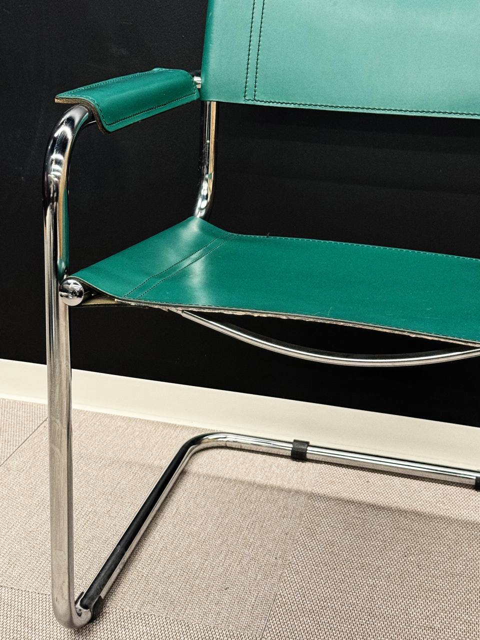 Mart Stam S34 Chair in Emerald Green Leather – Bauhaus Icon