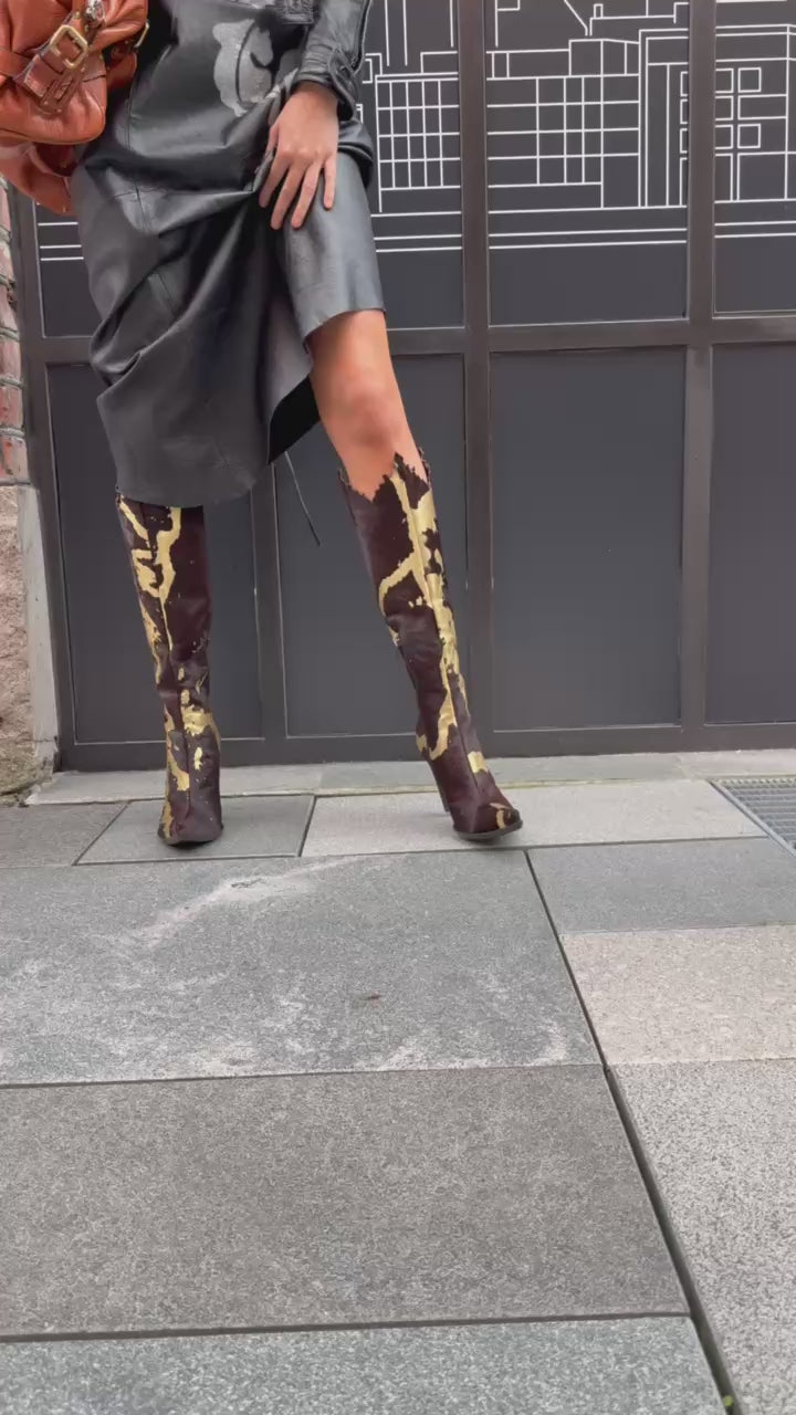 DÉBUT BLACK AND GOLD LEATHER BOOTS